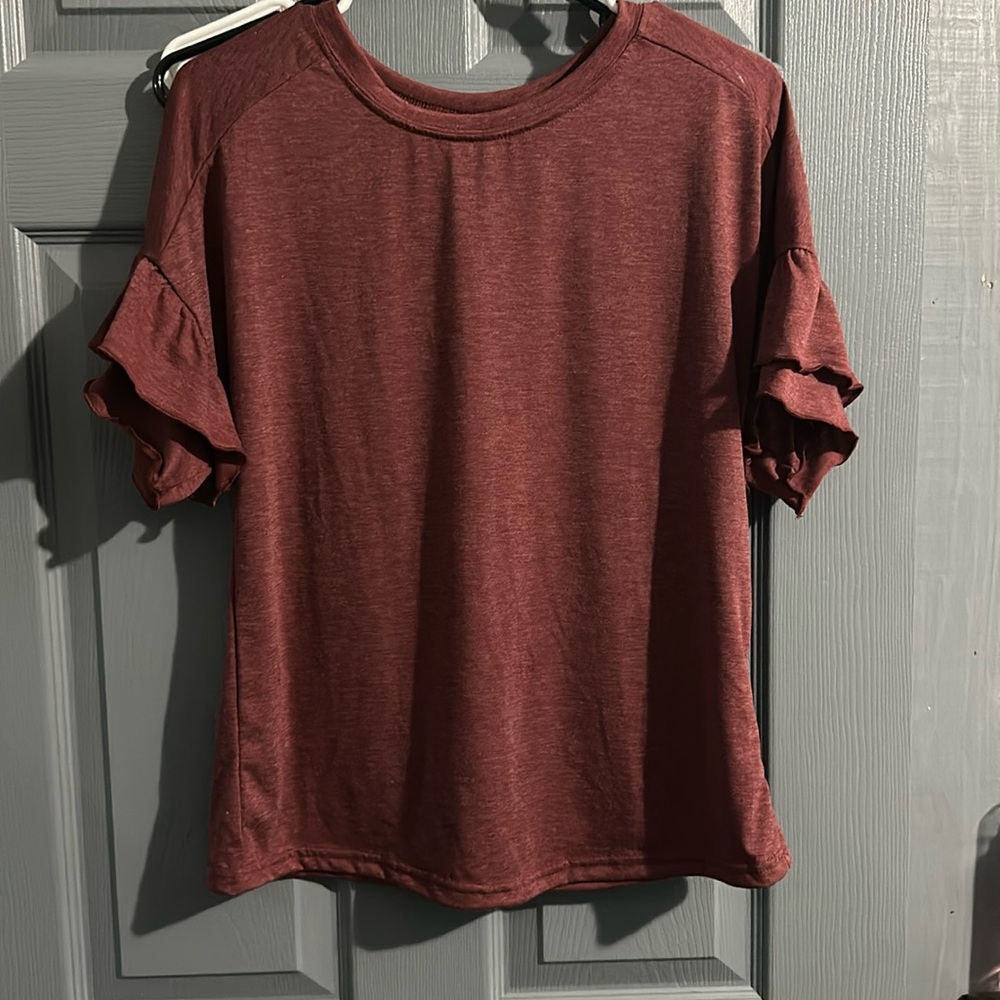 Ruffle sleeve shirt